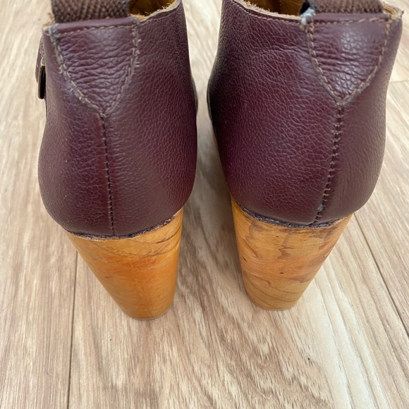 Sol Sana Booties - Picture 3 of 5